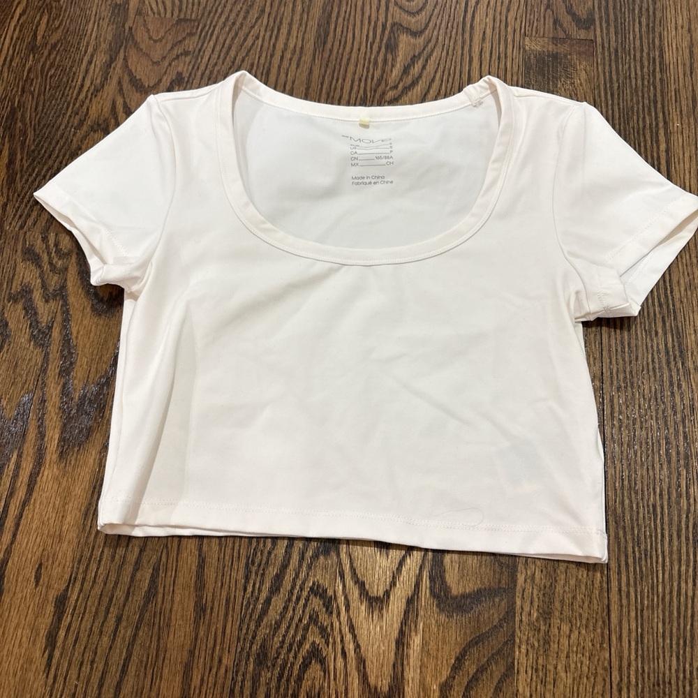H&M Cream Short Sleeve Crop Top